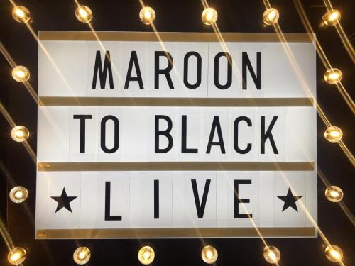 Maroon-to-Black - Live 